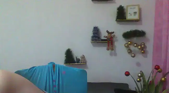lorenitabella online show from 12.17.24