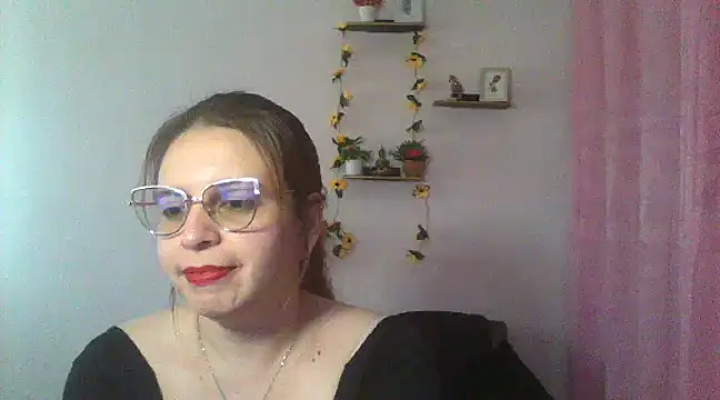 lorenitabella online show from 01.27.25