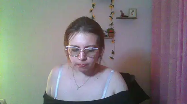 lorenitabella online show from 01.28.25