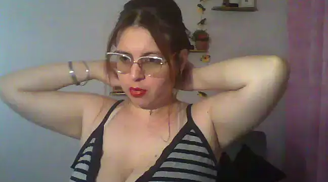 lorenitabella online show from 02.06.25