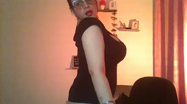 lorenitabella online show from 02.23.25