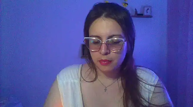 lorenitabella online show from 03.04.25