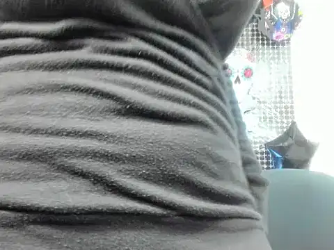 Snapshot of lorenitabella chatting on 10.10.25 lorenitabella online show from 10.10.25