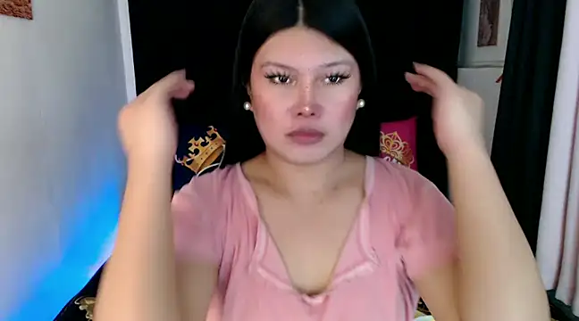 Snapshot of Angelic_Fuckerxxx chatting on 02.13.25 Angelic Fuckerxxx online show from 02.13.25