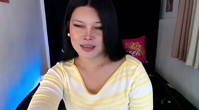 Snapshot of Angelic_Fuckerxxx chatting on 03.04.25 Angelic Fuckerxxx online show from 03.04.25