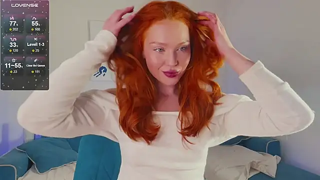 Snapshot of Born_to_Loveee chatting on 12.10.24 Born to Loveee online show from 12.10.24