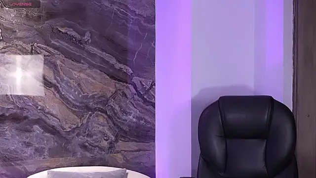 MadelineFox online show from 09.30.25