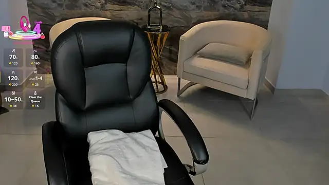 MadelineFox online show from 11.18.25