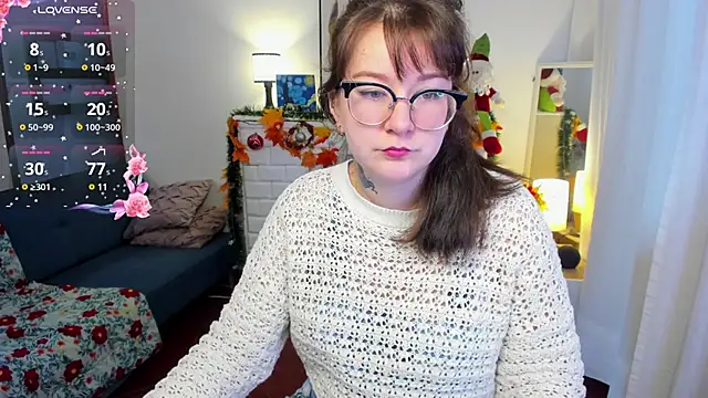 HunnyyLove online show from 12.04.24