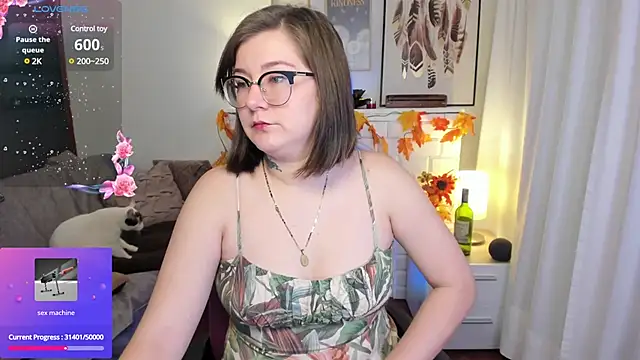 HunnyyLove online show from 03.04.25