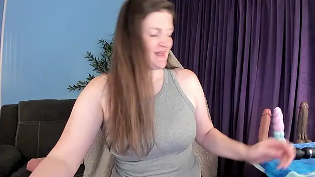 Kelly Carolina online show from 04.15.26