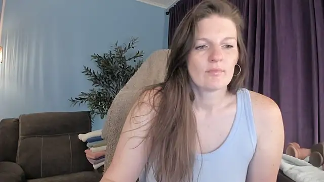 Snapshot of Kelly_Carolina chatting on 06.03.26 Kelly Carolina online show from 06.03.26