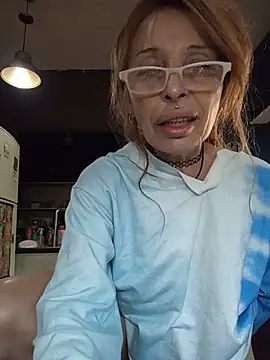 Snapshot of FrozenWaffle chatting on 05.19.26 FrozenWaffle online show from 05.19.26