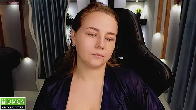 Snapshot of Mira_Mermayd chatting on 10.17.25 Mira Mermayd online show from 10.17.25