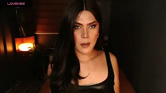 Snapshot of SweetieZeveey_ chatting on 03.16.26 SweetieZeveey online show from 03.16.26