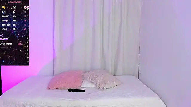 Snapshot of VioletaSotter chatting on 02.25.25 VioletaSotter online show from 02.25.25