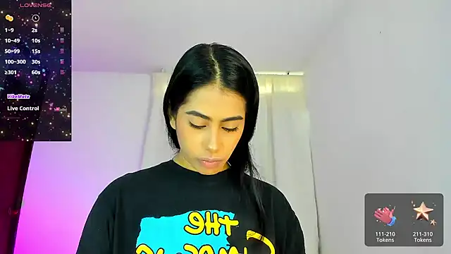 Snapshot of VioletaSotter chatting on 09.19.25 VioletaSotter online show from 09.19.25