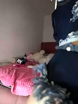 Snapshot of amycute_ chatting on 12.12.24 amycute online show from 12.12.24