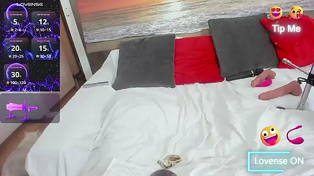 Snapshot of wildangeloflove chatting on 01.11.25 wildangeloflove online show from 01.11.25