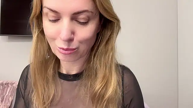 RachellAmazing online show from 02.13.25