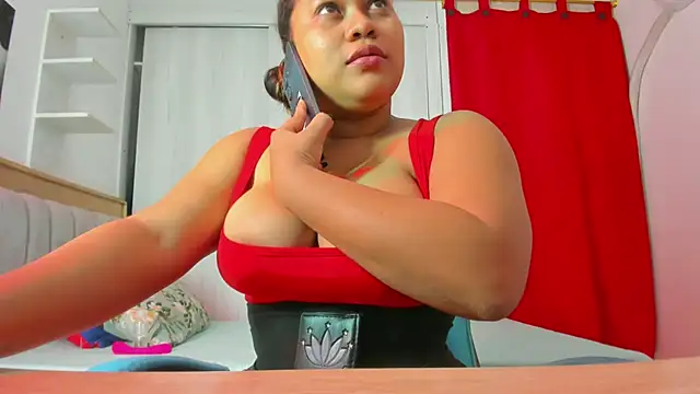 Lunastar02 online show from 01.05.26