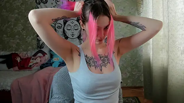 Snapshot of Cutie_Adelia chatting on 03.06.25 Cutie Adelia online show from 03.06.25