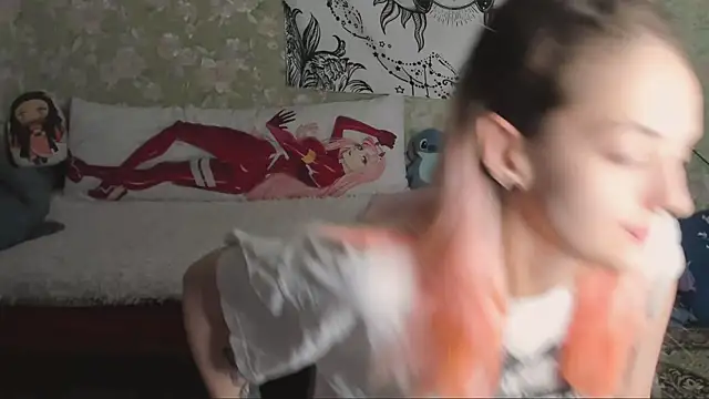 Snapshot of Cutie_Adelia chatting on 10.05.25 Cutie Adelia online show from 10.05.25