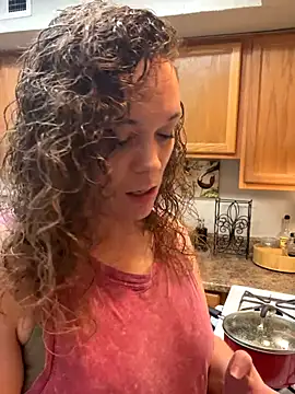 AuroraSummers online show from 10.19.25