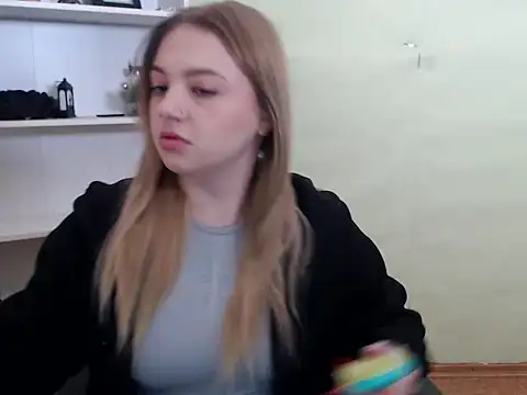 CrazyGloria online show from 02.09.25