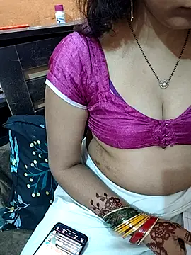 Diya 143 online show from 04.10.26