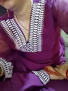 Diya 143 online show from 04.13.26