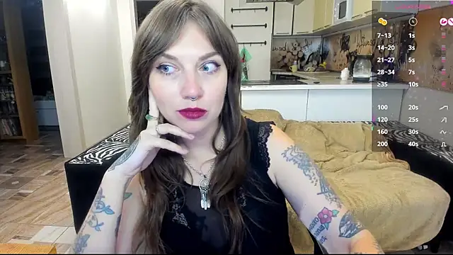 StacyTigerr online show from 10.15.25