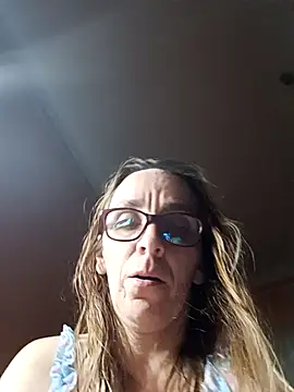 Dettybitch40 online show from 10.15.25