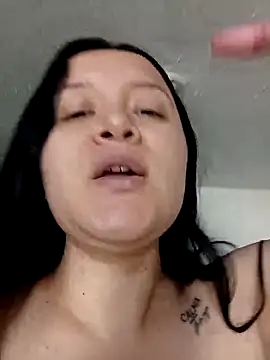 Snapshot of Arisha34 chatting on 11.12.25 Arisha34 online show from 11.12.25