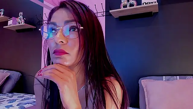 HannaPetit online show from 01.26.25