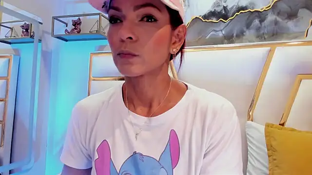 HannaPetit online show from 11.05.25