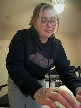 nativepumpkin95 online show from 12.15.24