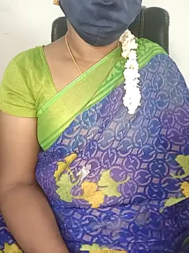 Snapshot of Tamil-hotwife chatting on 10.25.25 Tamil-hotwife online show from 10.25.25