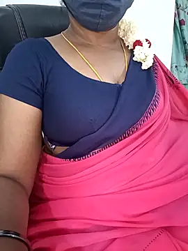 Snapshot of Tamil-hotwife chatting on 04.30.26 Tamil-hotwife online show from 04.30.26