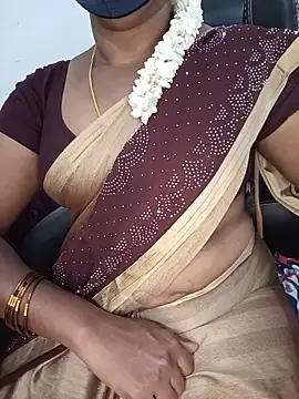 Snapshot of Tamil-hotwife chatting on 05.25.26 Tamil-hotwife online show from 05.25.26
