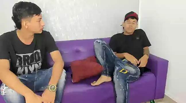 Snapshot of pelusos_mens chatting on 12.12.24 pelusos mens online show from 12.12.24