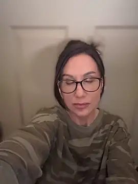 Fiona Kent  online show from 12.20.24