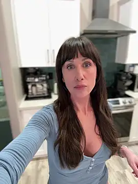 Fiona Kent  online show from 02.21.26