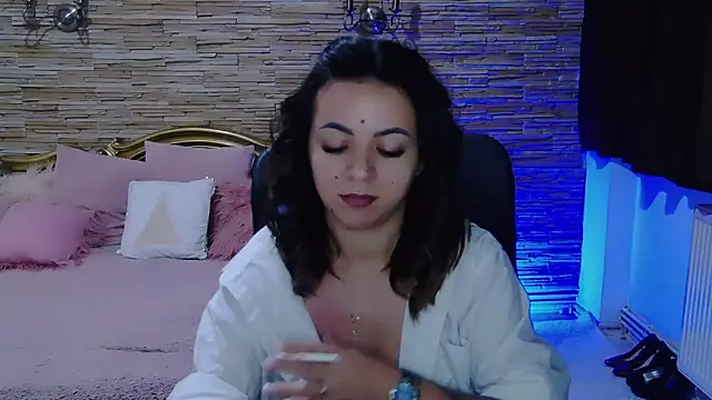 PlayfulElla online show from 12.14.24