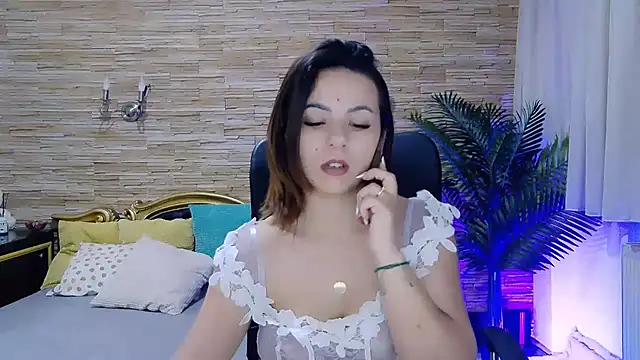 PlayfulElla online show from 02.25.25