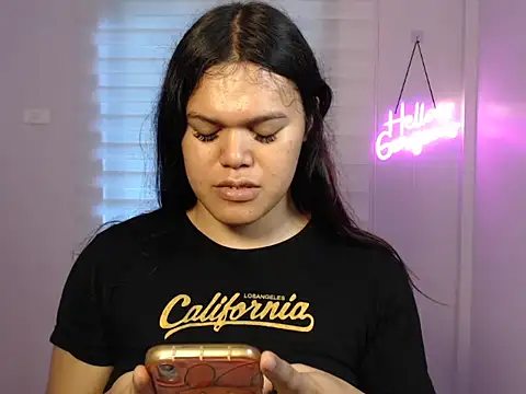 Miss Ivanawolf online show from 02.23.25