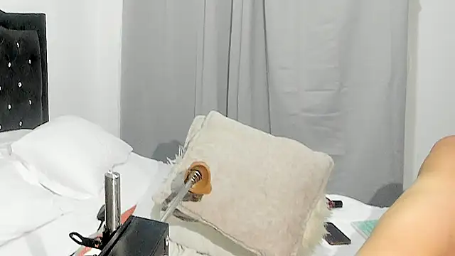 AlyssonKim online show from 12.05.24
