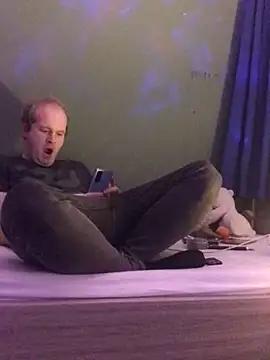 Snapshot of Janssen88 chatting on 01.13.25 Janssen88 online show from 01.13.25