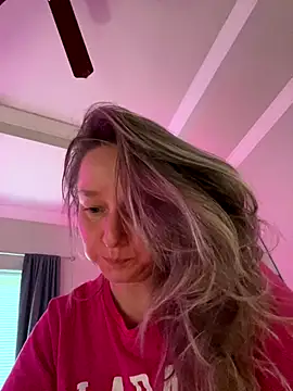 Snapshot of Vivian_MayXxX chatting on 10.02.25 Vivian MayXxX online show from 10.02.25