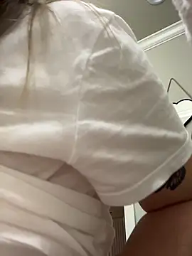 Snapshot of Vivian_MayXxX chatting on 11.19.25 Vivian MayXxX online show from 11.19.25